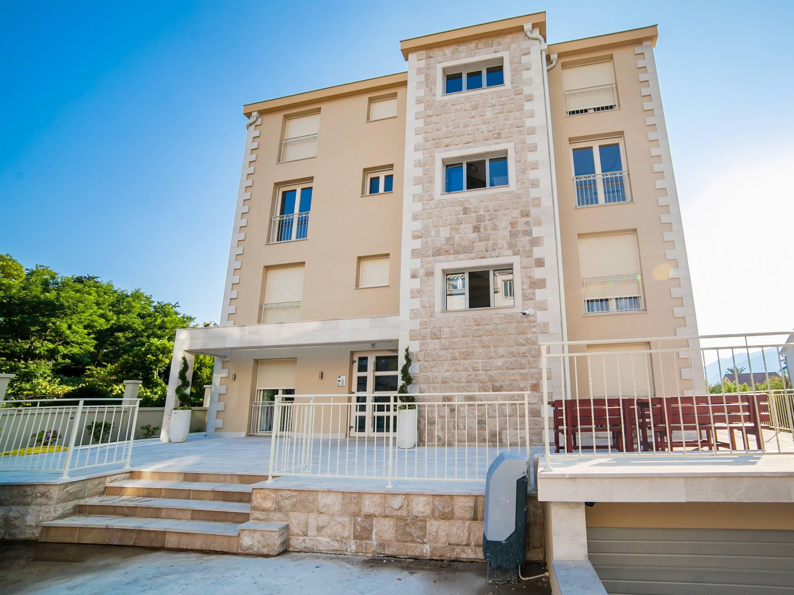 Sea Point Apart Hotel Tivat Luaran gambar