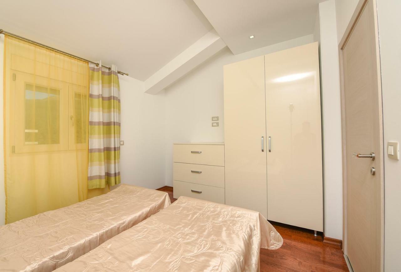 Sea Point Apart Hotel Tivat Luaran gambar
