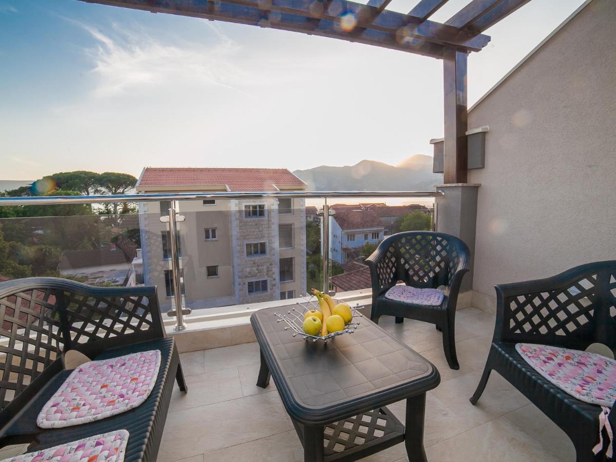 Sea Point Apart Hotel Tivat Luaran gambar